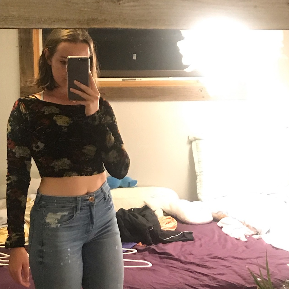 Floral velvet cropped long sleeve